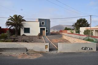 Casa  Calle calle de juan francisco barrera curbelo. Casa en venta , la asomada , puerto del rosario