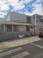Casa  Calle calle guanarteme. Casa en venta , zona fabelo , puerto del rosario