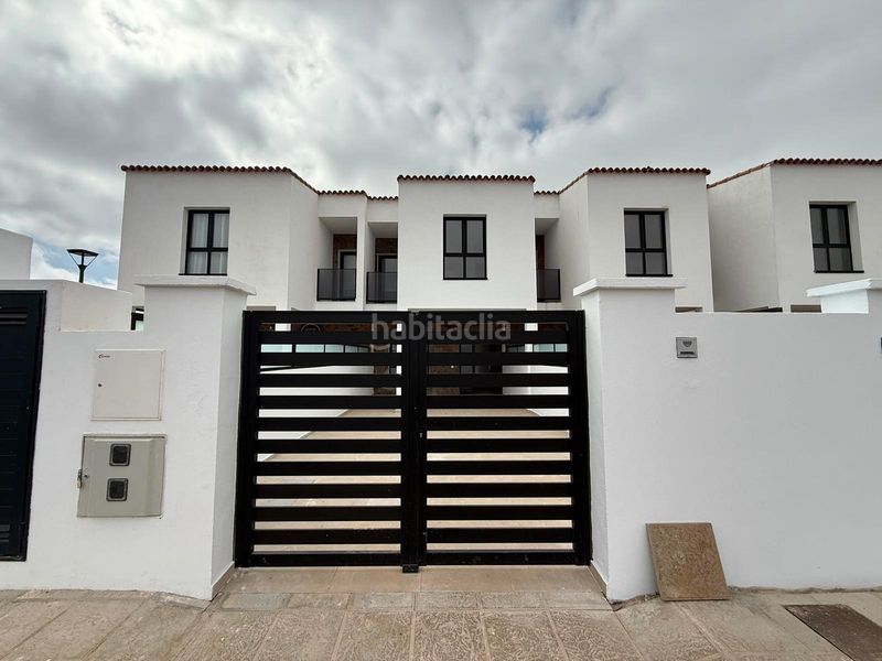 Foto 63abbb11-4ae2-487d-9357-d7f10f7e0fdc. Casa amb aparcament a La Oliva pueblo Oliva (La)
