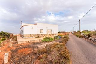 Chalet  Barrio barrio los estancos, 37. Chalet en venta , los estancos , puerto del rosario  inmueble oc