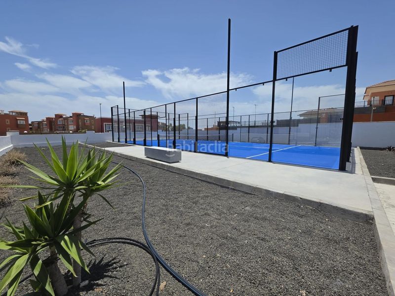 Foto d042c0fb-af82-40e6-98cf-b8468689bf56. Àtic amb aparcament piscina a Corralejo Oliva (La)