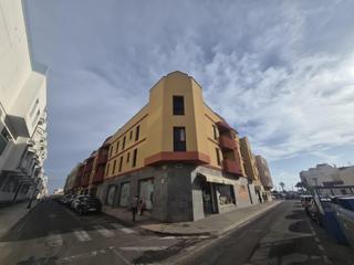 Pis  Calle calle bajo blanco, 2. Piso en venta , zona centro, corralejo