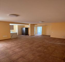 Pis a Calle calle guirre. Piso en venta , urb. tres islas , zona parque natural , corralej