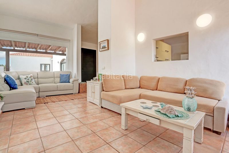 Foto 05bdd6ef-24fc-4118-8fb3-d01d90f8d0b6. Chalet dans calle calle higuera dans La Oliva pueblo Oliva (La)
