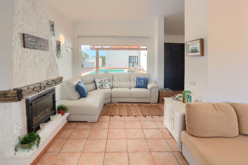 Foto 16b9593b-a911-4ce3-ae57-8a927f176994. Chalet dans calle calle higuera dans La Oliva pueblo Oliva (La)
