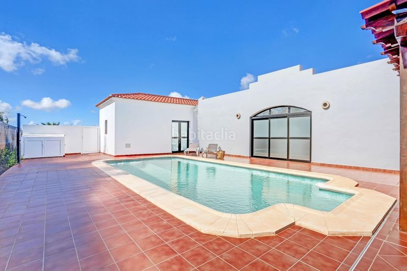 Foto 45586486-3420-4d9d-bd20-cbf587eaa4cb. Chalet dans calle calle higuera dans La Oliva pueblo Oliva (La)
