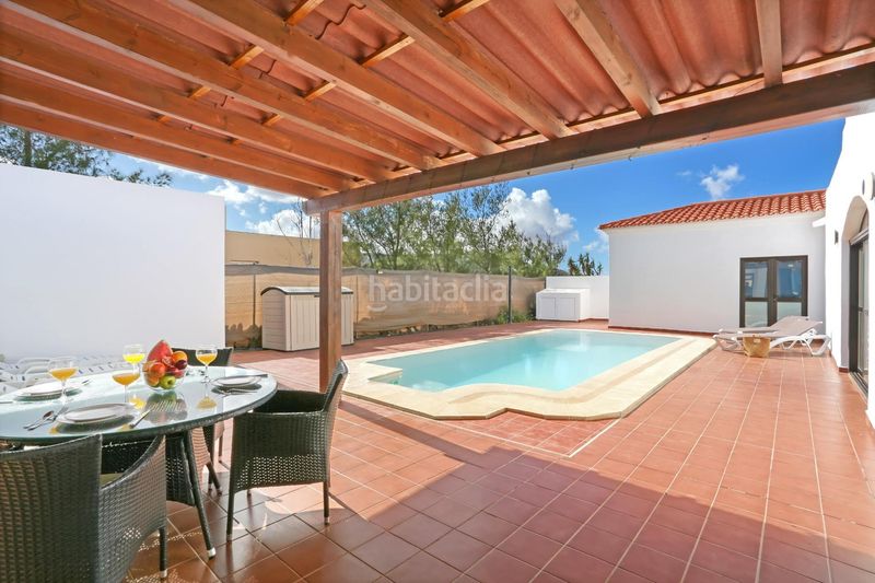 Foto cecad56f-d2a8-4e2e-b0c2-afc35d4189ab. Chalet dans calle calle higuera dans La Oliva pueblo Oliva (La)