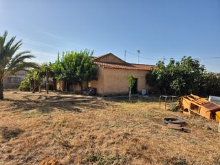 Haus  Calle san blas. Casa equipada con parcela en c/san blas, patrocinio