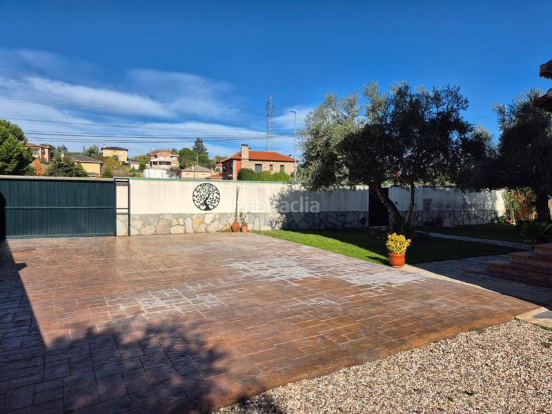 Foto 07ae5826-a0d8-4079-bd0b-f5d774f248d9. Chalet avda. paralela, urbanización las nieves en Pepino