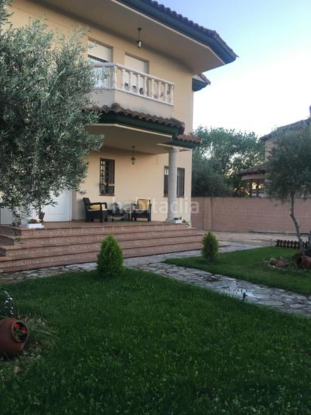 Foto 3f27c010-8ae6-4bca-bdaa-79b15cbacd69. Chalet avda. paralela, urbanización las nieves en Pepino