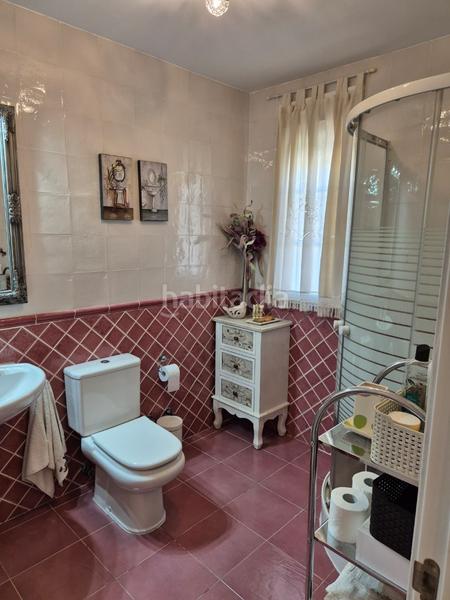 Foto b01b0090-8c11-419e-a9c4-3401012ec6c3. Chalet avda. paralela, urbanización las nieves en Pepino