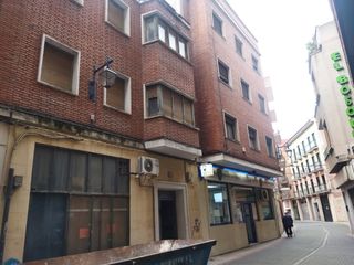 Edificio  Calle barrio nuevo. Edificio céntrico.  calle barrio nuevo, talavera de la reina