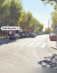 Lloguer Estudi a Calle rumanía 3. Bajo en alquiler . pozuelo alarcón. calle rumanía 3