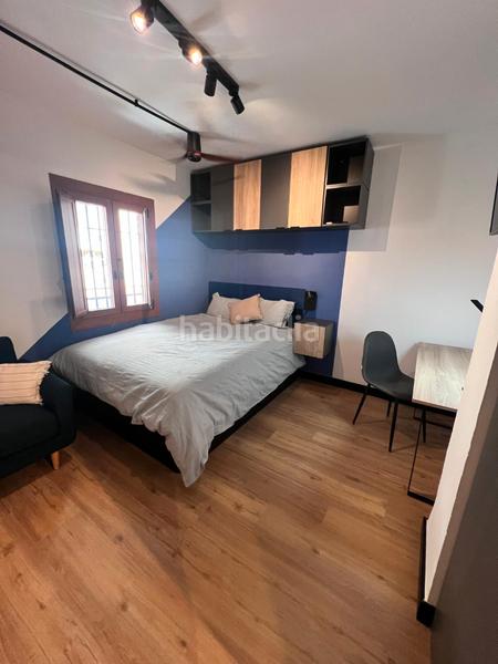 Foto d2d665e9-1206-4e2e-9851-77c4f39e43ef. Alquiler estudio *! estudios en alquiler living realejo san matias!! *! en Granada