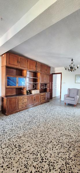 Foto f79de1a2-4cc0-43ff-bb60-09e95bed3dd3. Piso zaidin magnífico piso en avenida de cádiz en Granada