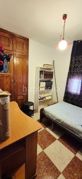 Foto c93722e2-da1e-41ba-8b2f-bd8f7719755e. Piso en Barrio de Zaidín Granada