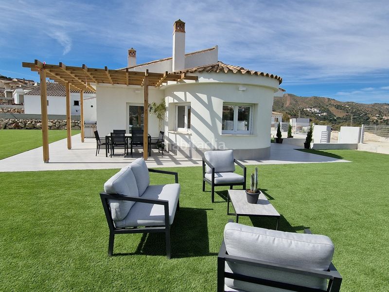 Foto 8aed9a9a-748d-4941-84a4-6a140f8fad95. Casa a Viñuela