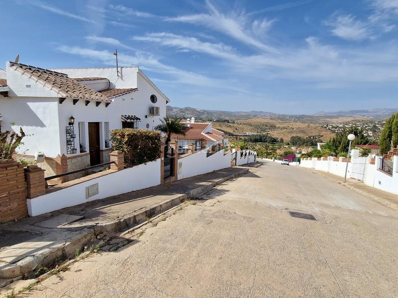 Foto 08967395-2a5b-4805-b927-0848a64f27f9. Casa en Alcaucín