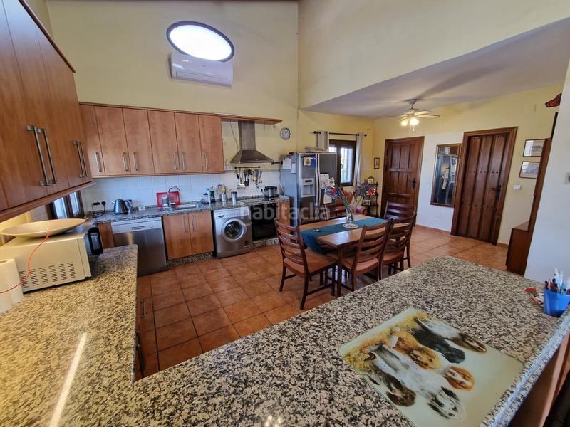 Foto befdb0d2-81c8-4714-91ec-eb8768a1b2e0. Casa en Alcaucín