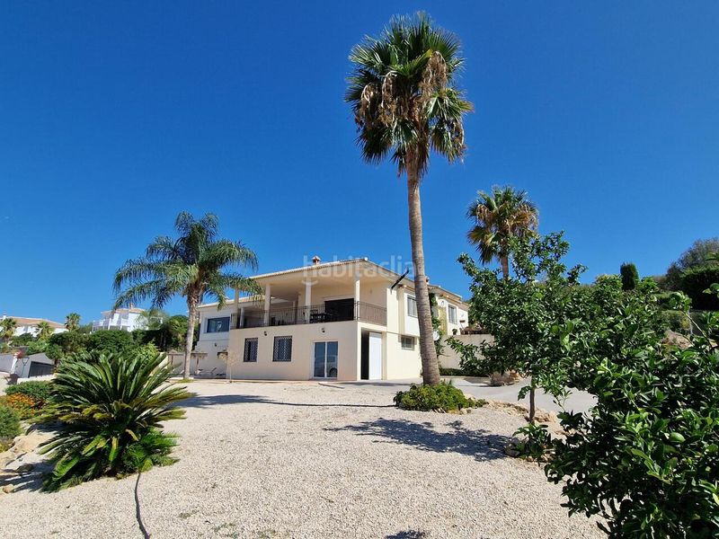 Foto 6101b6e4-ed2e-45d4-8246-3b7546848976. Casa a Periana