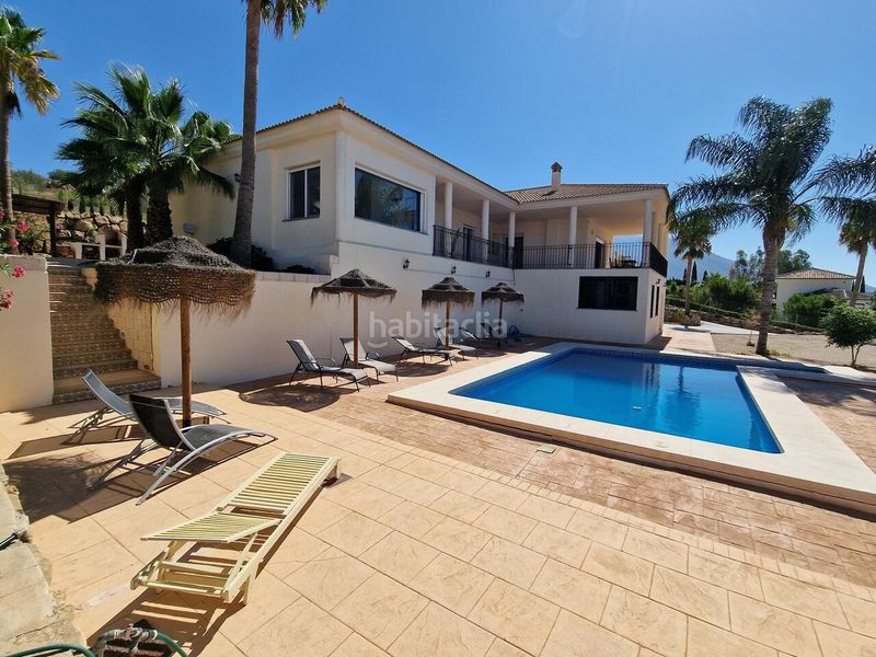 Foto b81f0b18-3dfd-4583-8e77-5a773c023886. Casa a Periana
