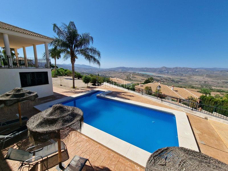 Foto bb85d7d1-7678-4b83-9de3-979dfe18088d. Casa a Periana