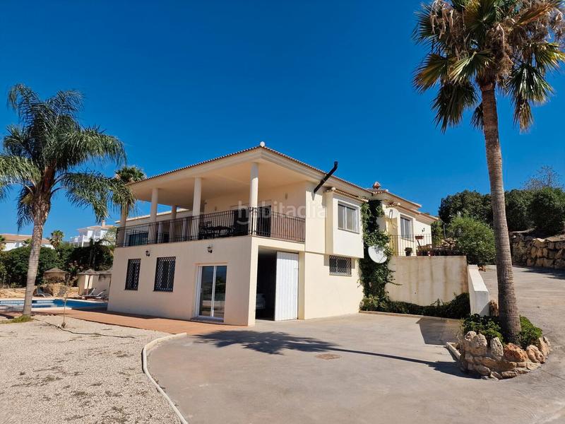 Foto fc54324e-9ff7-4eb7-b7f6-241f1d65829d. Casa en Periana