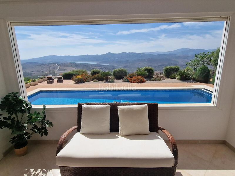 Foto 440eece2-dc04-41ac-9e54-6c4951087d02. Casa amb piscina a Periana