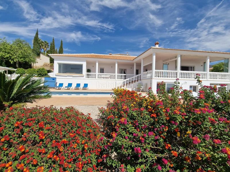Foto 683d7e3f-4d9c-41cb-bfe5-a4b8453d1d45. Casa amb piscina a Periana