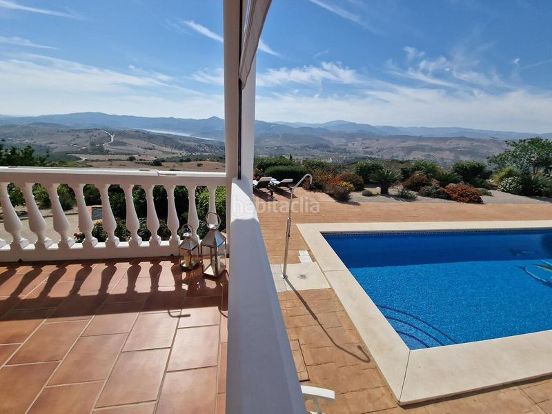 Foto aee0a484-dd96-40d1-b050-0b62c6ae3ffd. Casa amb piscina a Periana