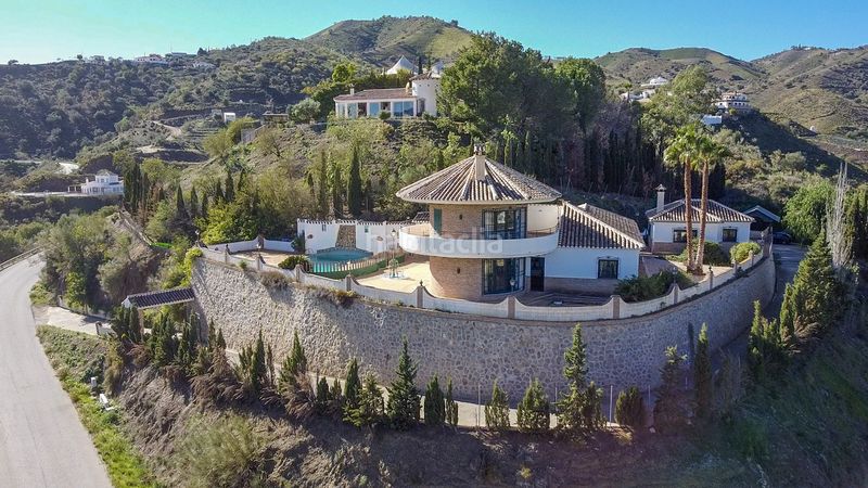 Foto a53ff5ca-c9dd-482c-85ac-37420ceba324. Haus mit parking pool in Viñuela