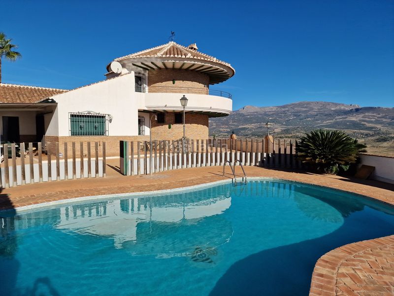 Foto efa1c602-9f69-4484-8c06-bc8cd41b678d. Haus mit parking pool in Viñuela