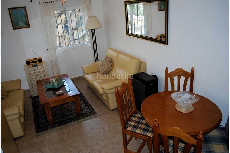 Foto c29cd29a-7016-4a11-82c7-8b56822223b1. Casa amb piscina a Alcaucín