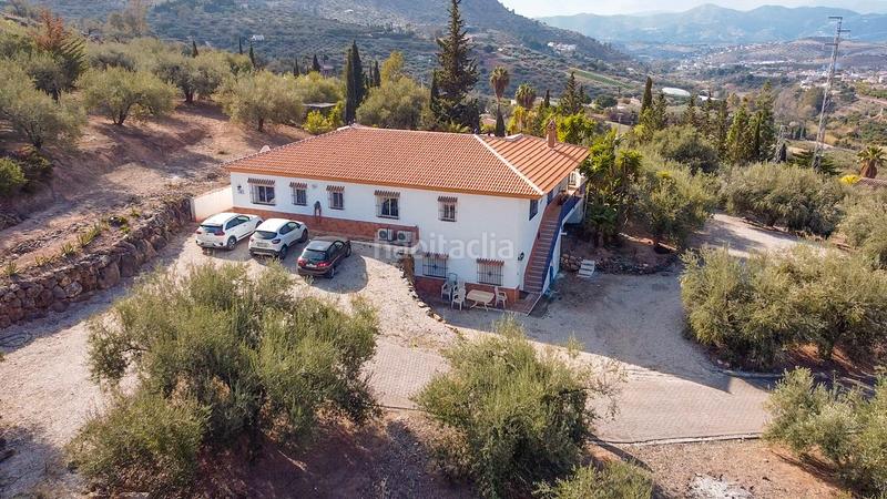 Foto aa2e3b3f-1103-4abf-b8d9-2144f24ad4c0. Maison avec piscine dans Alcaucín