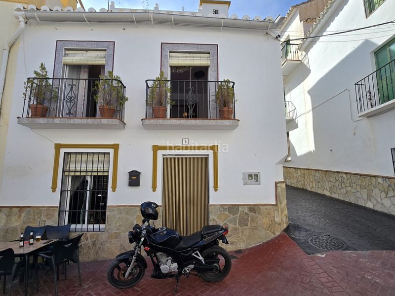Foto b416eb65-4185-4d24-8d1d-f6cb01842065. Casa en Viñuela