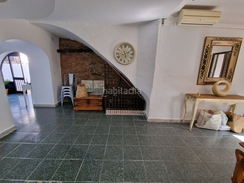 Foto 33b3ad1f-66de-4910-bfef-d273a2139fc4. Masia a Viñuela
