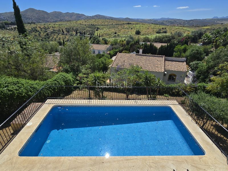 Foto 3b8dc855-4707-418b-9768-45cd68c357e0. Casa amb piscina a Alcaucín