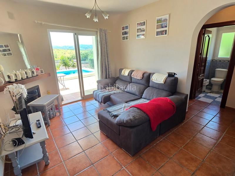 Foto 684ec69a-9201-420e-8ced-54f6f103d59a. Casa con piscina in Alcaucín