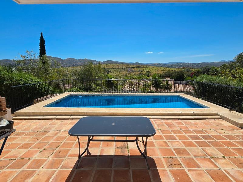 Foto b364c7b7-b544-4a5f-9191-ad852e6f029e. Casa con piscina in Alcaucín