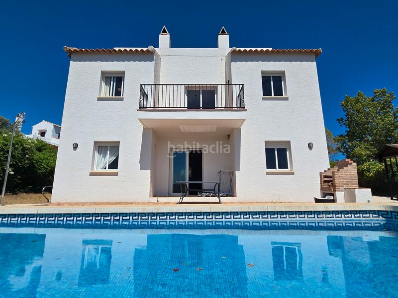 Foto d4011a76-07e6-4a38-80de-e25c22a227f5. Casa con piscina in Alcaucín