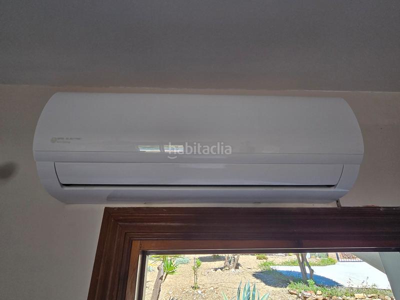 Foto e523e237-1282-407d-b720-26ddee13bf31. Casa con piscina in Alcaucín