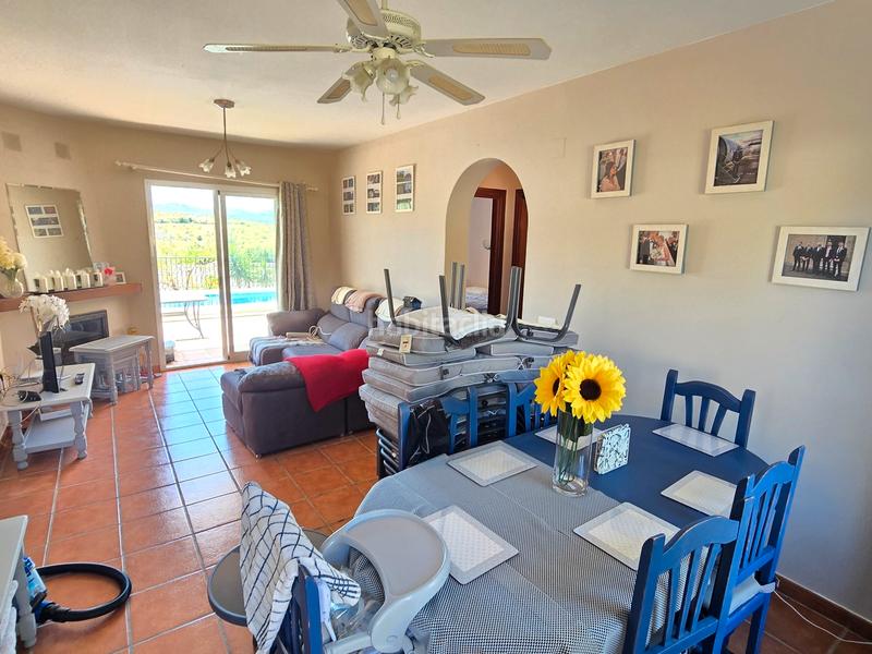 Foto 835e6f25-ad61-4cd3-a278-649bd407167b. Maison avec piscine dans Alcaucín