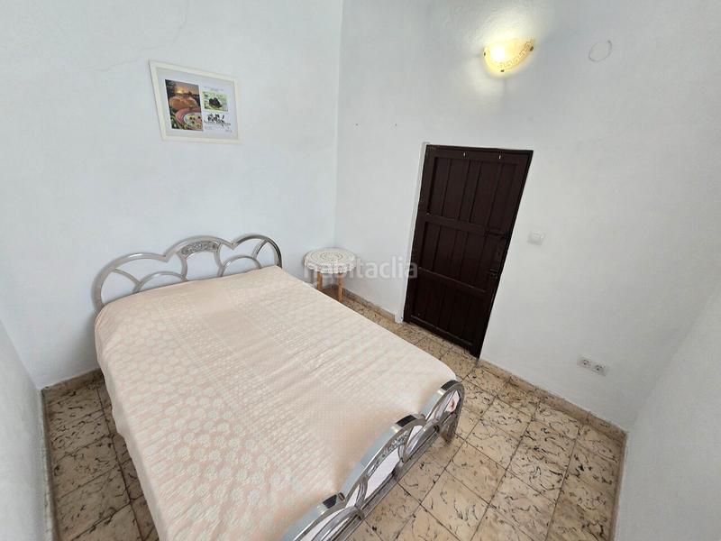 Foto e9c2521f-354d-4ae0-b1ee-ed4dc6c2091a. Masía en Comares