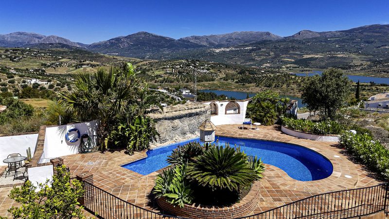 Foto 6bab882d-43d9-4e35-a110-521dc77503bb. Casa amb aparcament piscina a Viñuela