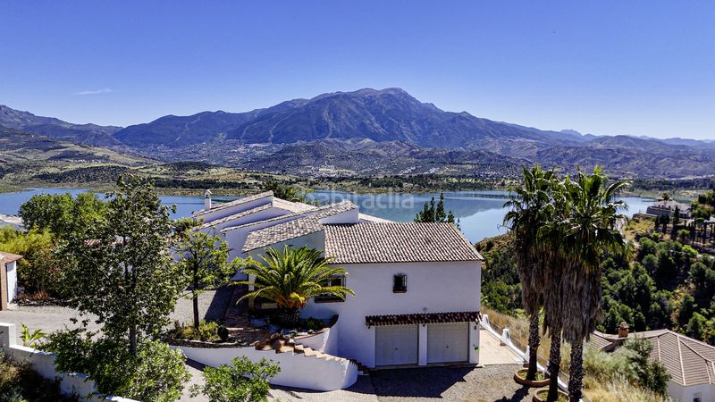 Foto da45fb88-0ebb-4ee1-829b-735b6b69d943. Casa amb aparcament piscina a Viñuela