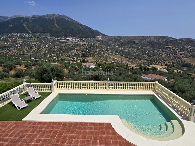 Foto 15fad33b-1135-495f-b0fd-58e7f525eabe. Casa amb aparcament piscina a Alcaucín