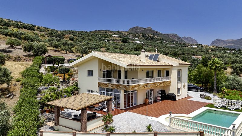 Foto 5ded1689-29bf-4eb2-b123-d7dad12f6049. Casa amb aparcament piscina a Alcaucín