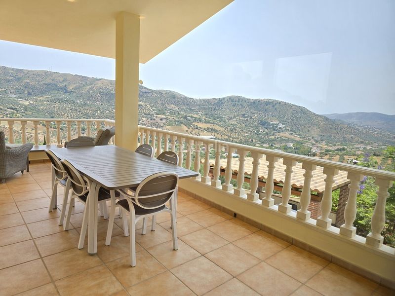 Foto 5e20a366-9dac-4906-bd47-dbce60b3e5e6. Casa amb aparcament piscina a Alcaucín