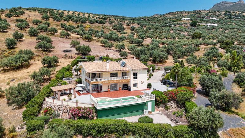 Foto 9399d36f-2246-4203-8e3f-a9b93d632d6d. House with parking pool in Alcaucín