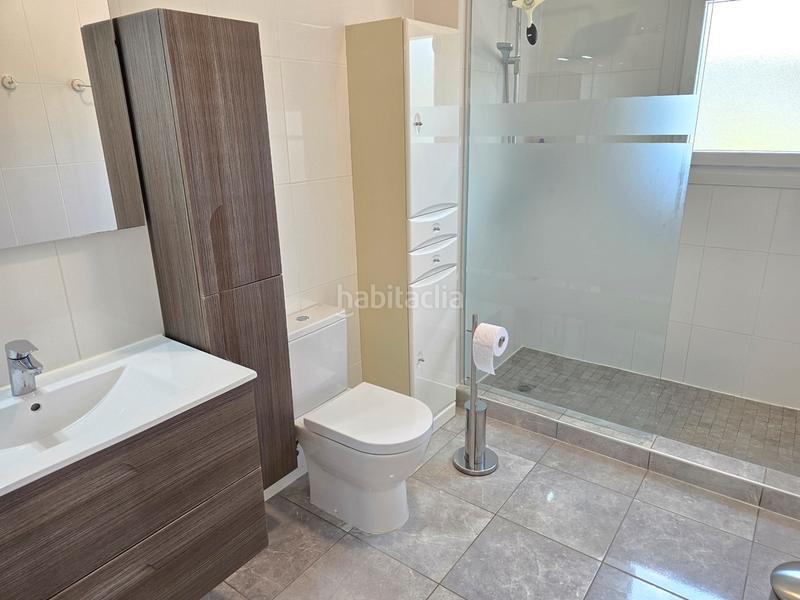 Foto 2899b40d-2772-4c23-87fc-a99ea3cd1ef8. Maison avec parking piscine dans Alcaucín